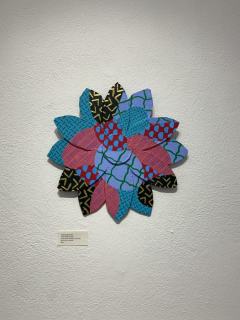 Patterned-Wall-Flower
